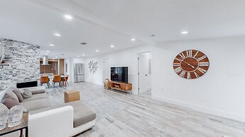 Casa Nirvana 4BR Home with Private Pool