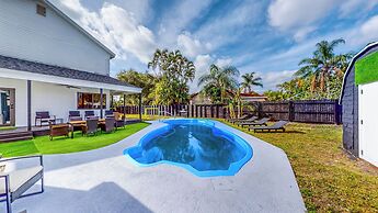 Casa Nirvana 4BR Home with Private Pool