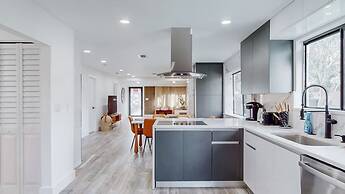 Casa Nirvana 4BR Home with Private Pool