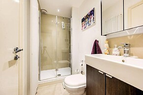 Apartment - Sleeps 2- Internet- 93 Walking Score