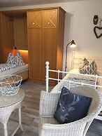 Apart Hotel Goldener Hahn Baiersbronn, Ferienwohnungen | Frühstück, Sa