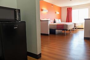 Lincoln Garden Inn