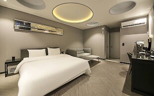 Hotel Azit - Sinsigaji