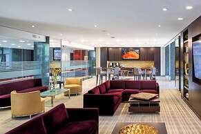 Immerse Yourself in This Beatiful Apt