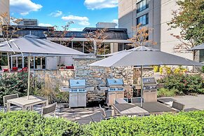 Immerse Yourself in This Beatiful Apt