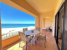 2BD Beach Front Luxury in Cabo