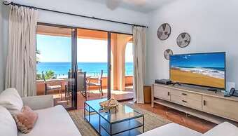 2BD Beach Front Luxury in Cabo