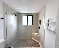 2BD Beach Front Luxury in Cabo