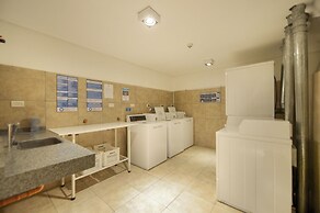 FLIPHAUS Be Libertador