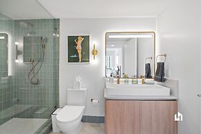 Stylish Apartments with Partial Ocean Views in Downtown