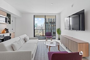 Stylish Apartments with Partial Ocean Views in Downtown