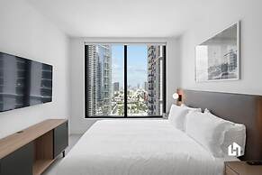 Stylish Apartments with Partial Ocean Views in Downtown