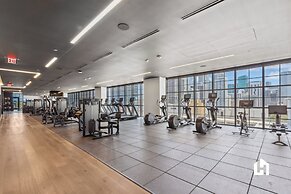 Stylish Apartments with Partial Ocean Views in Downtown