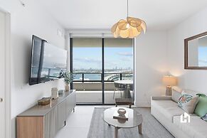 Stylish Apartments with Partial Ocean Views in Downtown
