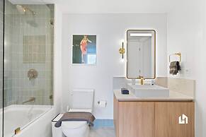 Stylish Apartments with Partial Ocean Views in Downtown