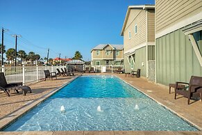 Villa La Isla Family Condo With Pool Near Corpus Christi s Best Beache