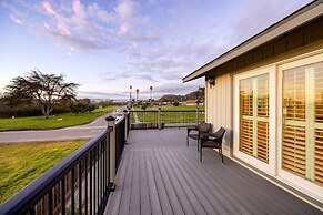Mendel Manor by Avantstay Walk to Beach Large Deck Patio