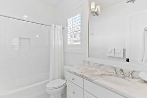 Grayt Digs by Avantstay Next to Beach, Oceanview