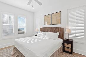 Grayt Digs by Avantstay Next to Beach Oceanview