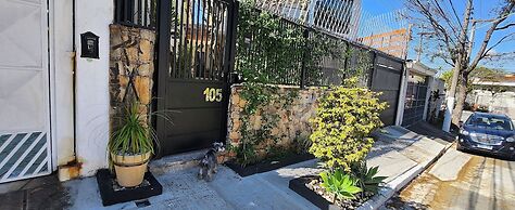 Chalé Ateliê Poder das Pedras