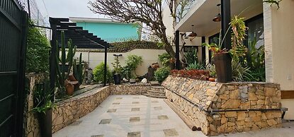 Chalé Ateliê Poder das Pedras