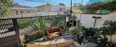 Chalé Ateliê Poder das Pedras