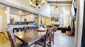 Modern Cabin for 6, Near Slopes + Canyon Lodge!