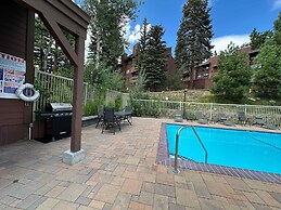 Modern Cabin for 6, Near Slopes + Canyon Lodge!