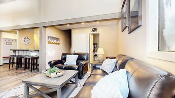 Modern Cabin for 6, Near Slopes + Canyon Lodge!