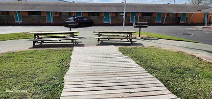 Gulfway Motel By OYO Near Airport I 37