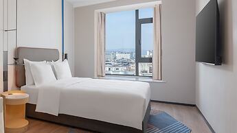 Longyan Liancheng by IHG