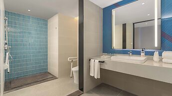 Longyan Liancheng by IHG