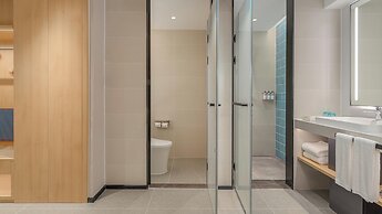 Longyan Liancheng by IHG