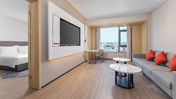 Longyan Liancheng by IHG