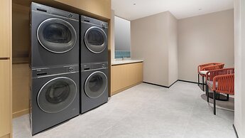 Longyan Liancheng by IHG