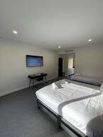 Harden Country Club Motel