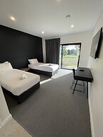 Harden Country Club Motel