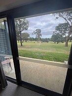 Harden Country Club Motel