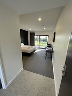 Harden Country Club Motel