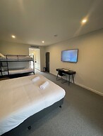 Harden Country Club Motel