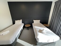 Harden Country Club Motel