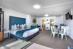 Orewa Beachcomber