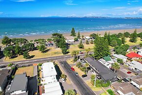 Orewa Beachcomber