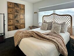 Orewa Beachcomber