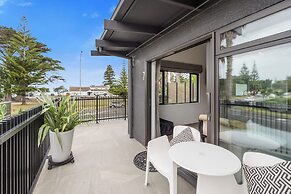 Orewa Beachcomber