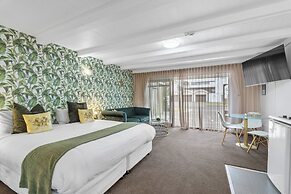 Orewa Beachcomber