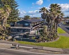 Orewa Beachcomber