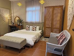 Romance Hotel