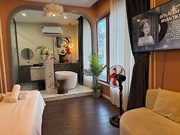 Romance Hotel