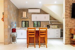 Apt with Pool & jungle in Puerto Morelos